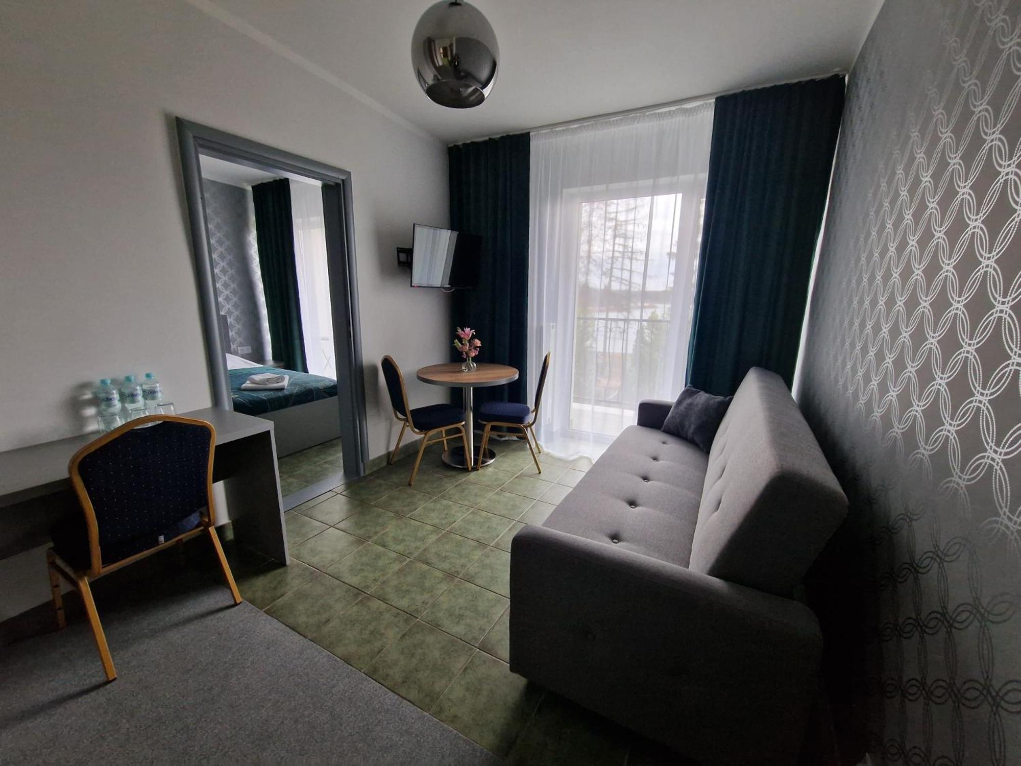 Gosciniec Nad Zalewem Sosina Hotel Jaworzno Eksteriør billede